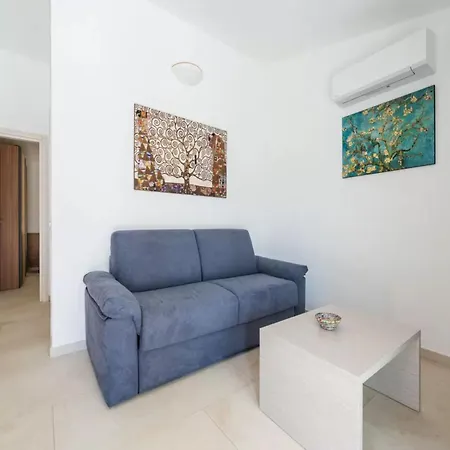 Elegant With Private Pool In San Teodoro (Sardinia)